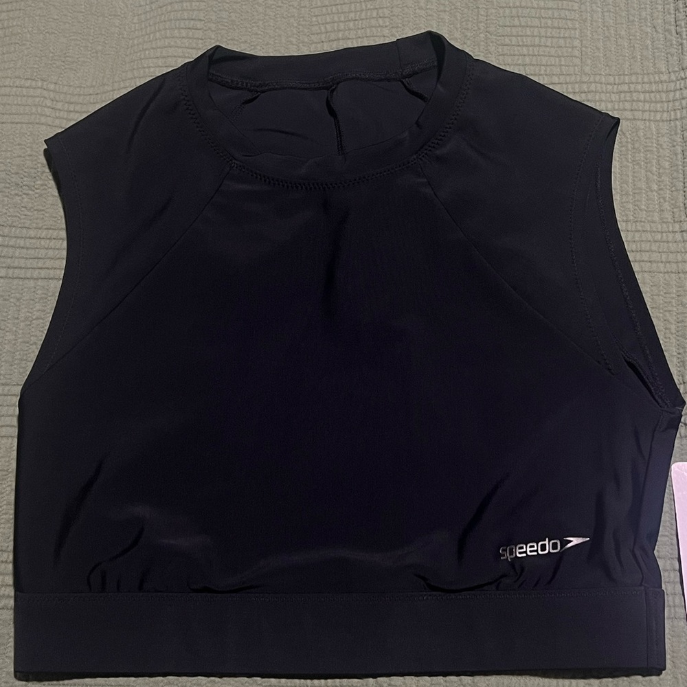 Speedo Solid Short Sleeve Crop Top Rash Guard (Black) Size M NWT